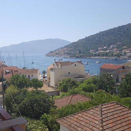 Ξενοδοχείο Μουστάκης Αγία Ευφημία Εξωτερικό φωτογραφία