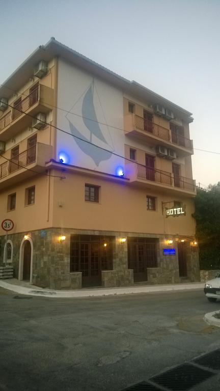 Ξενοδοχείο Μουστάκης Αγία Ευφημία Εξωτερικό φωτογραφία