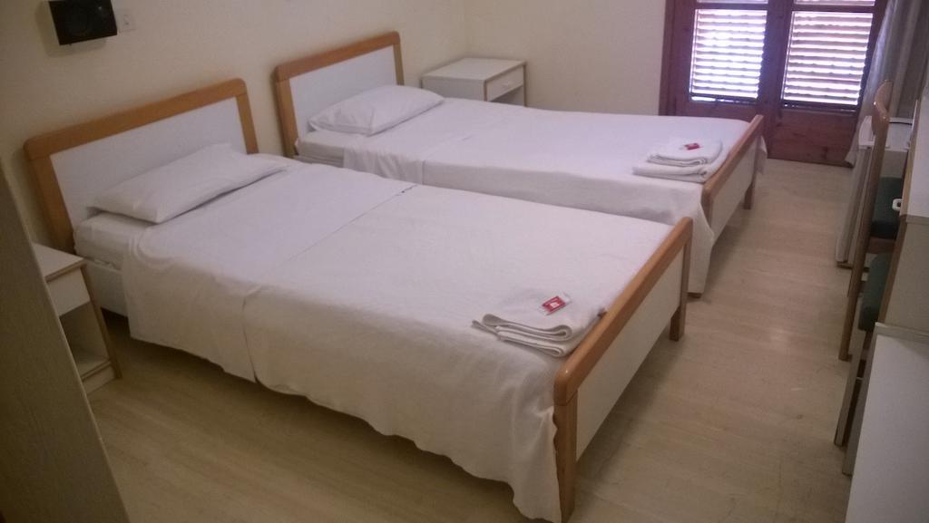 Ξενοδοχείο Μουστάκης Αγία Ευφημία Δωμάτιο φωτογραφία