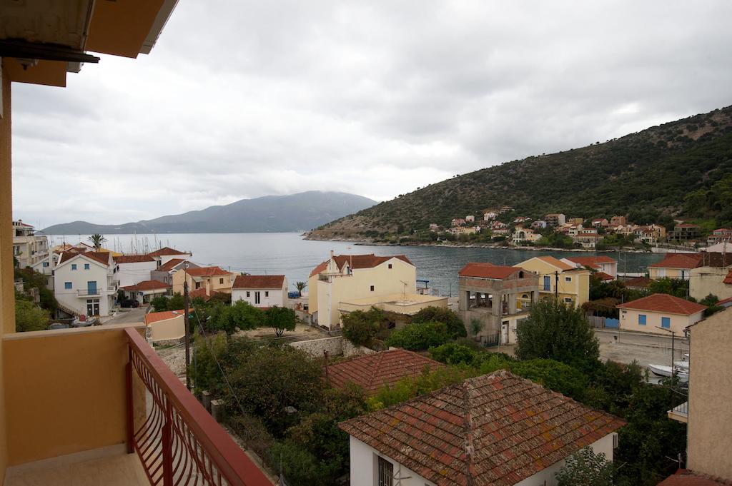 Ξενοδοχείο Μουστάκης Αγία Ευφημία Εξωτερικό φωτογραφία
